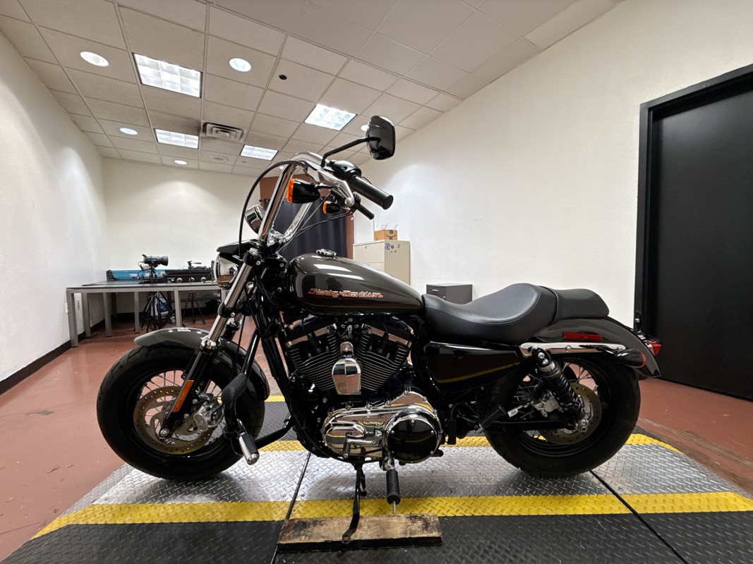 Sportster® 1200 Custom