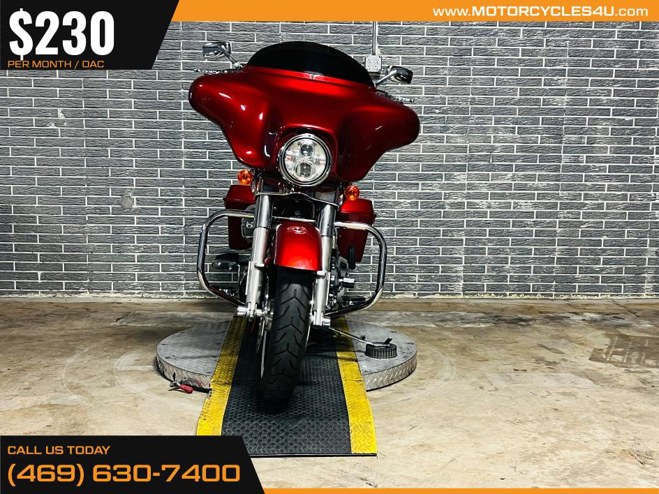 Street Glide®