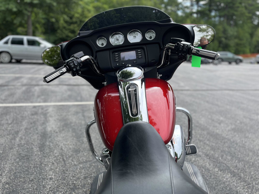 Street Glide®