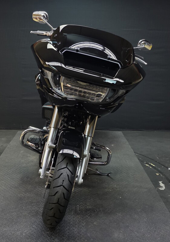 Road Glide®