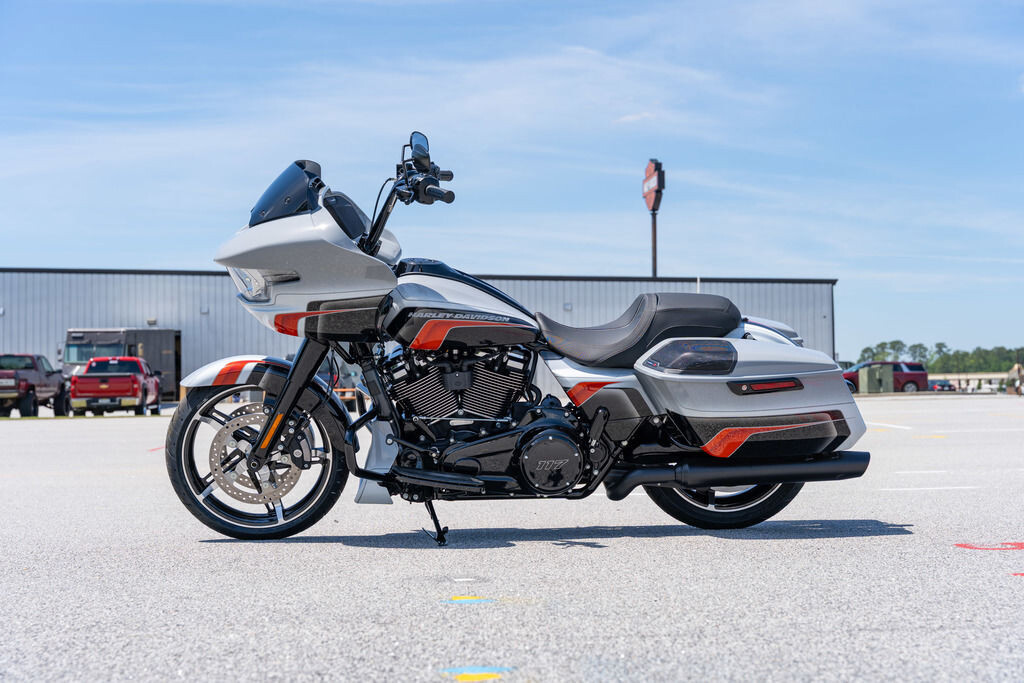 Road Glide®