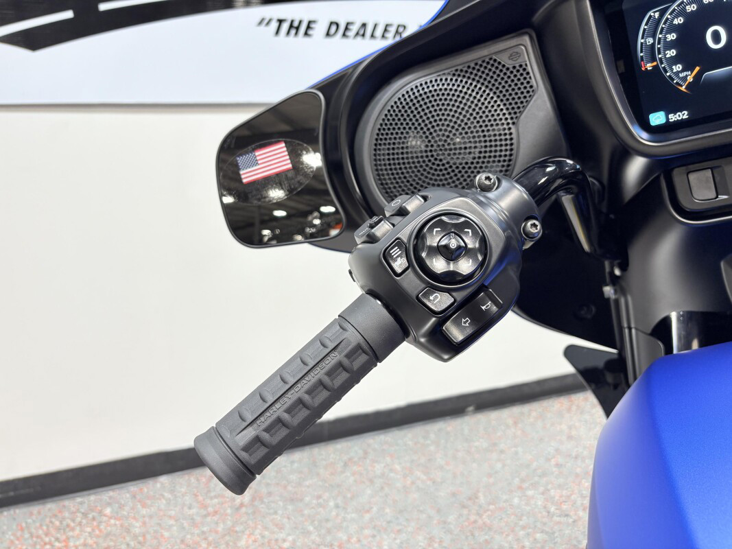 Street Glide®