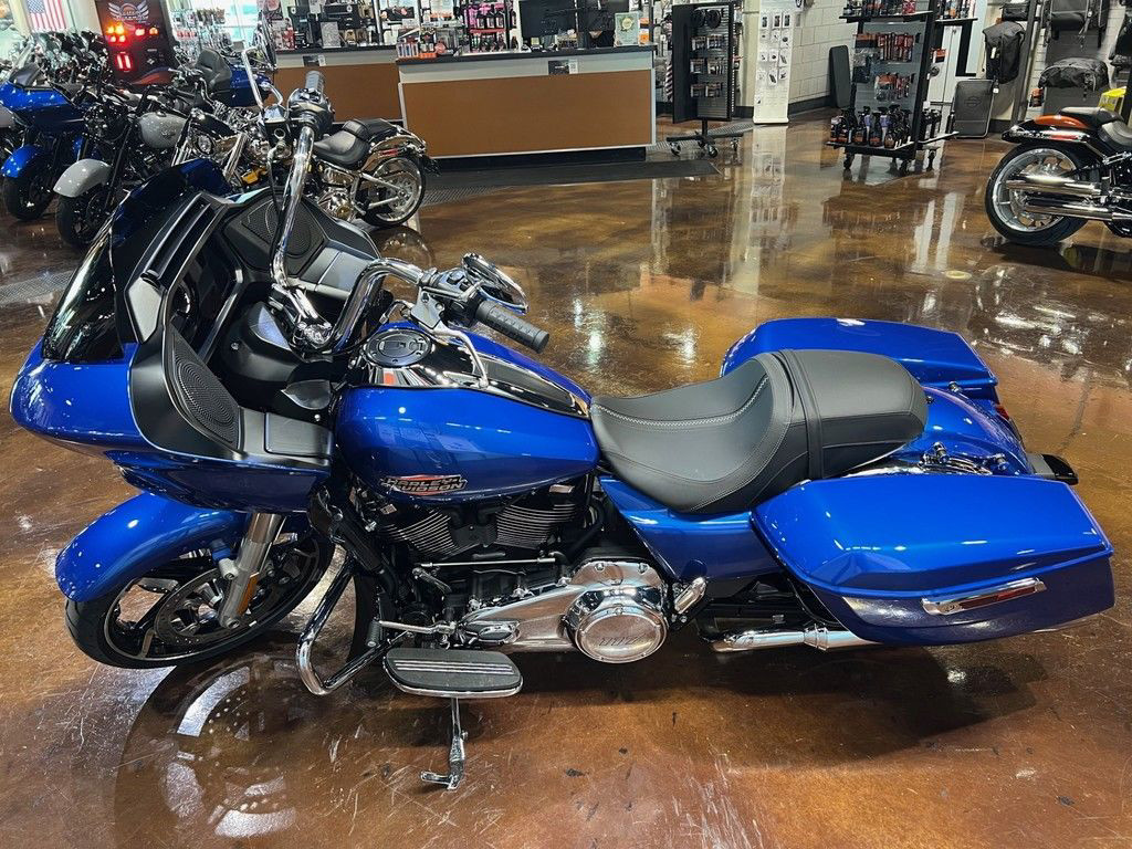 Road Glide®