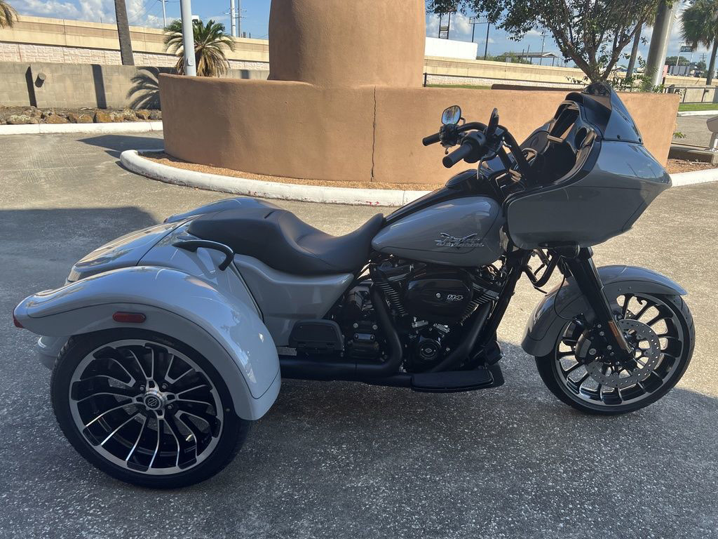 Road Glide® 3