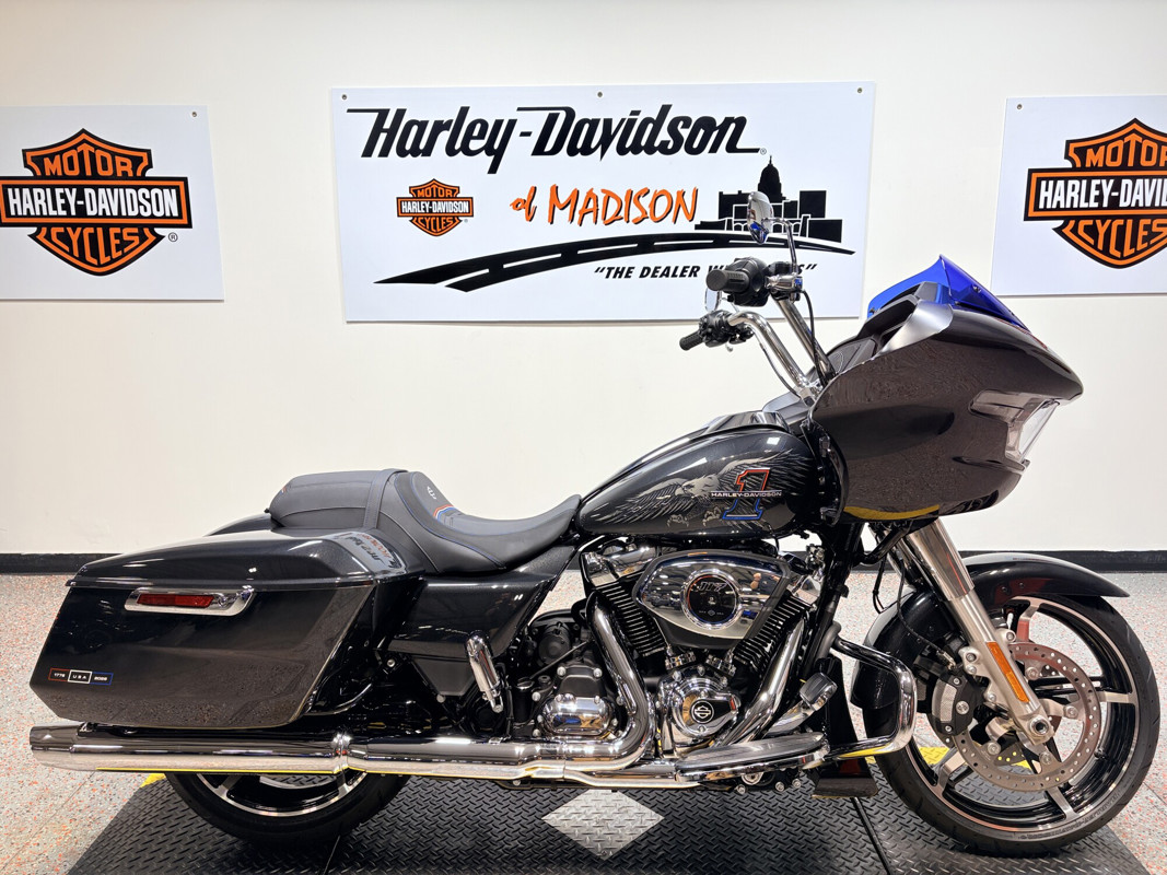 Road Glide®