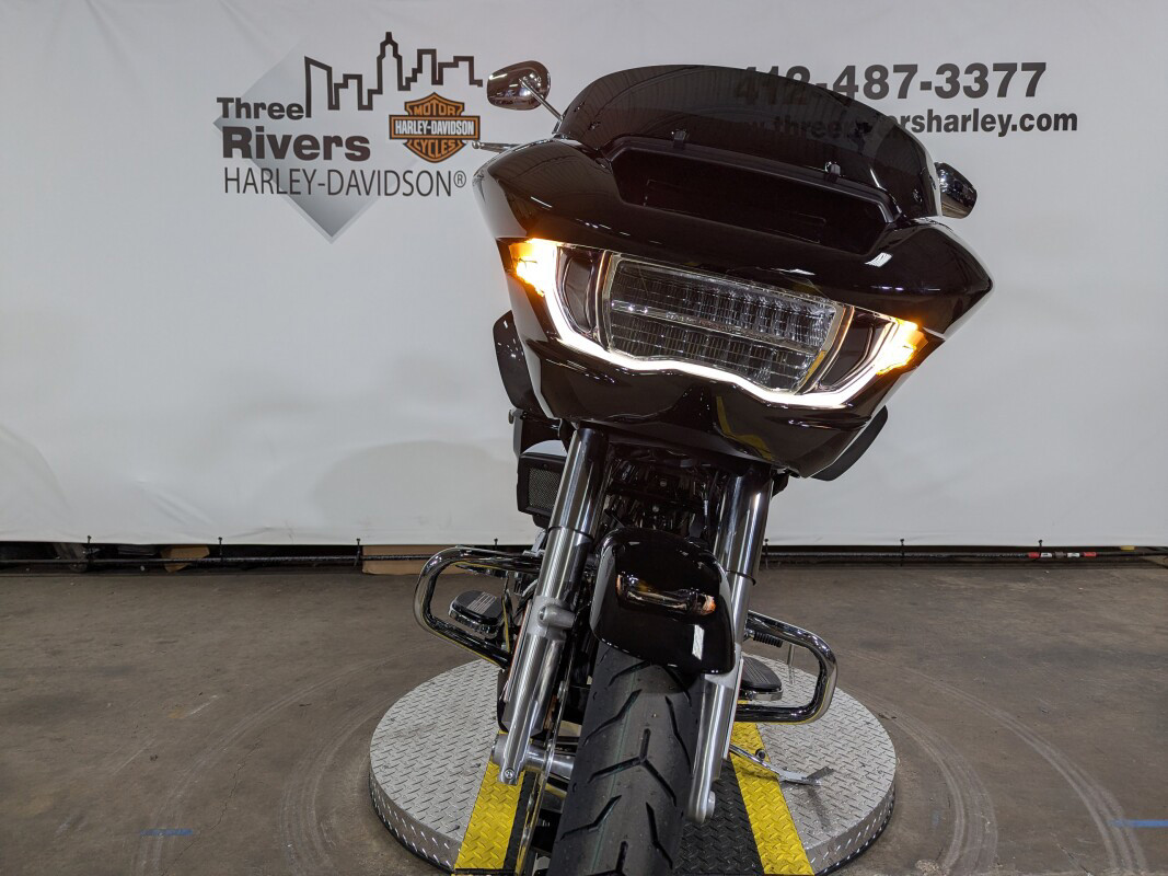 Road Glide®