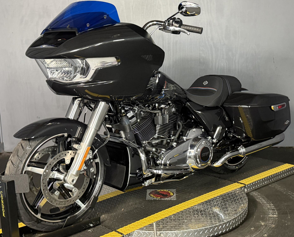 Road Glide®