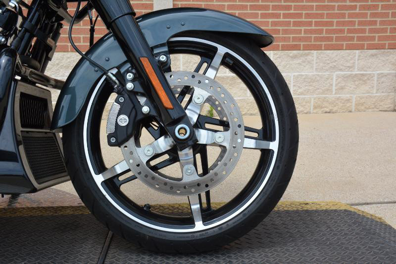Road Glide®
