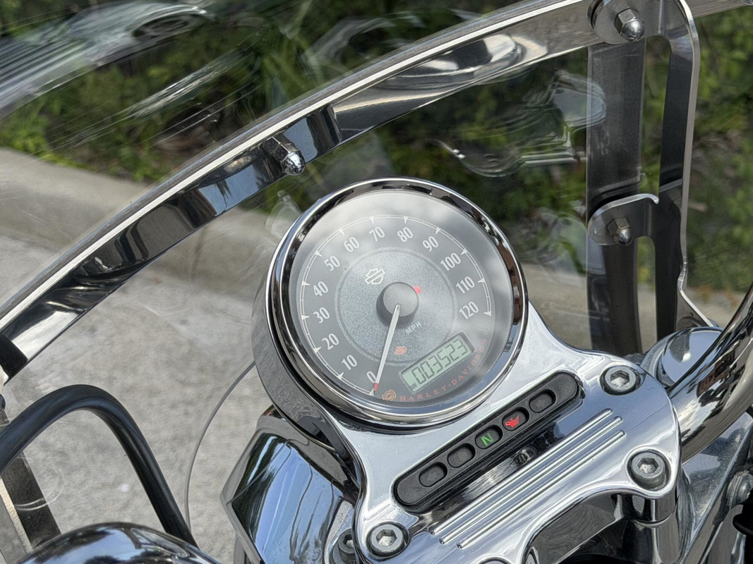 Sportster® SuperLow® 1200T