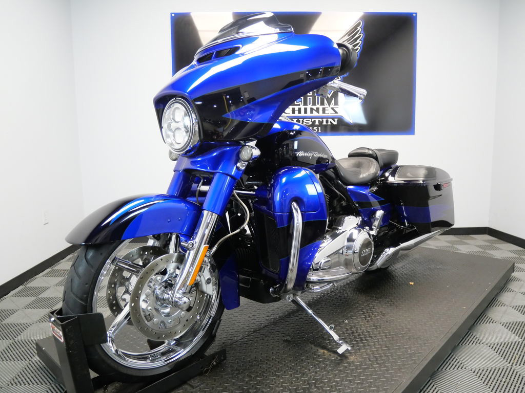 CVO® Street Glide®