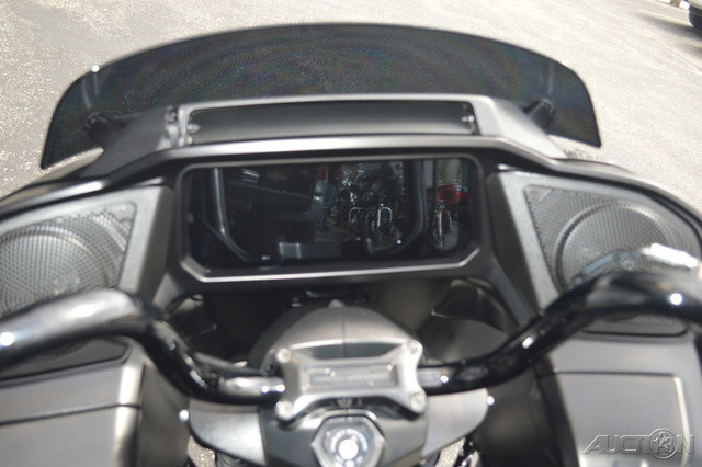 Road Glide®
