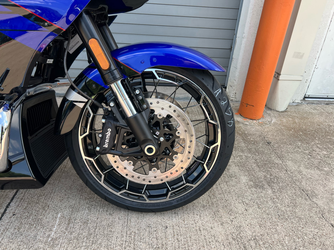 CVO® Road Glide®