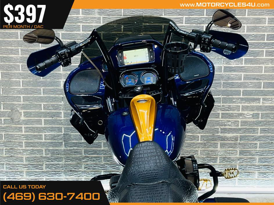 Road Glide®