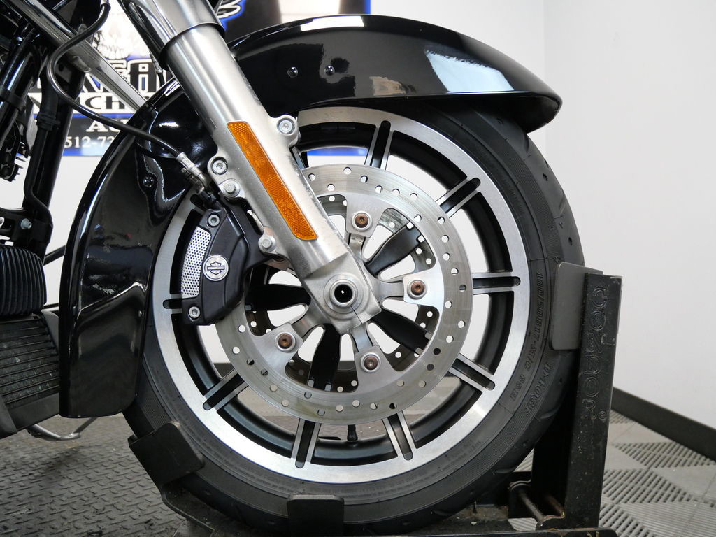 Electra Glide® Standard