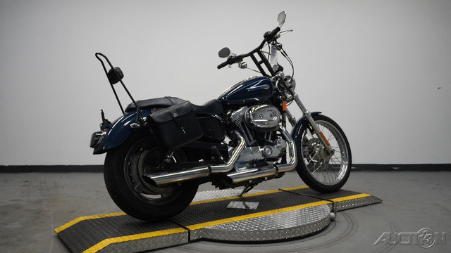 Sportster® 1200 Custom 