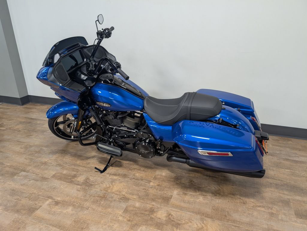 Road Glide®