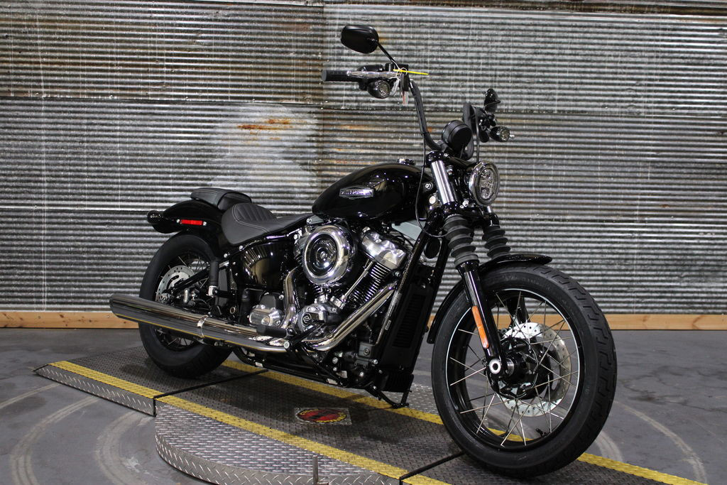 Street Bob®