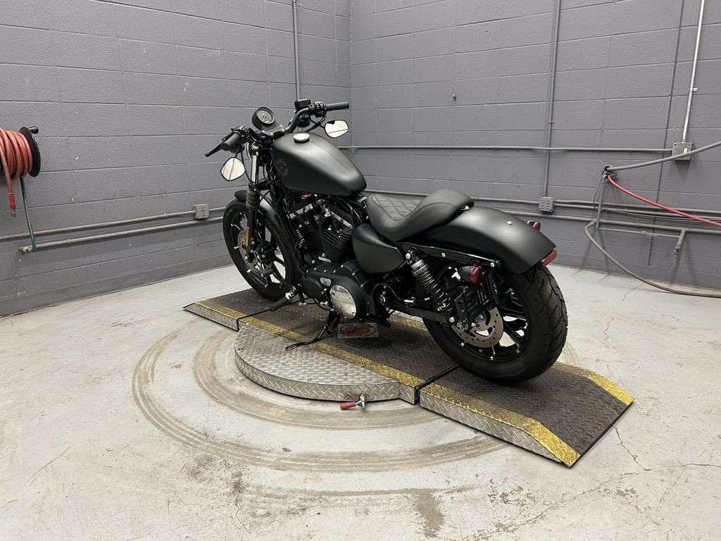 Iron 883®