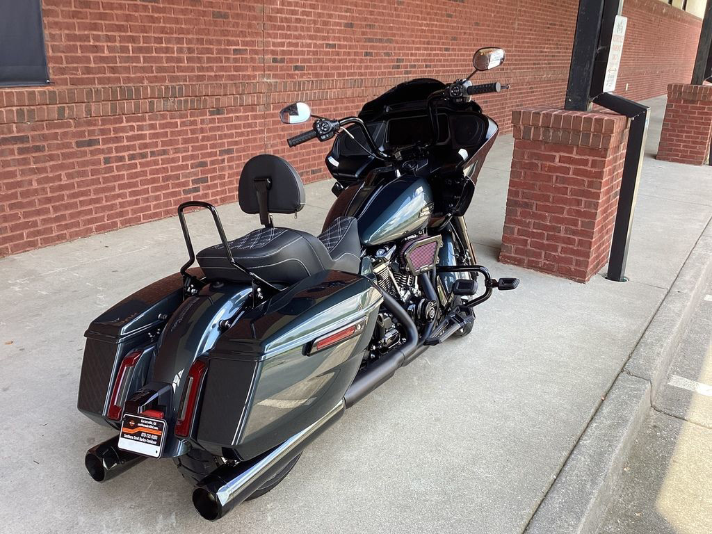Road Glide®