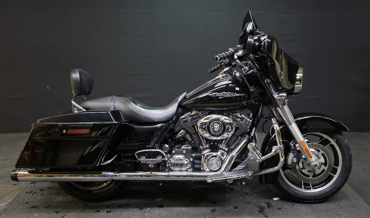 Street Glide®