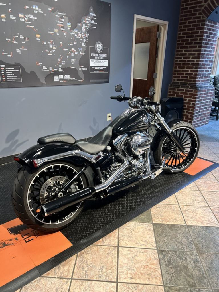 Softail® Breakout®