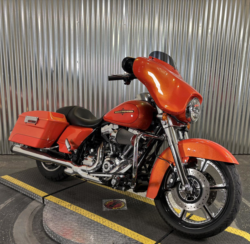 Street Glide®