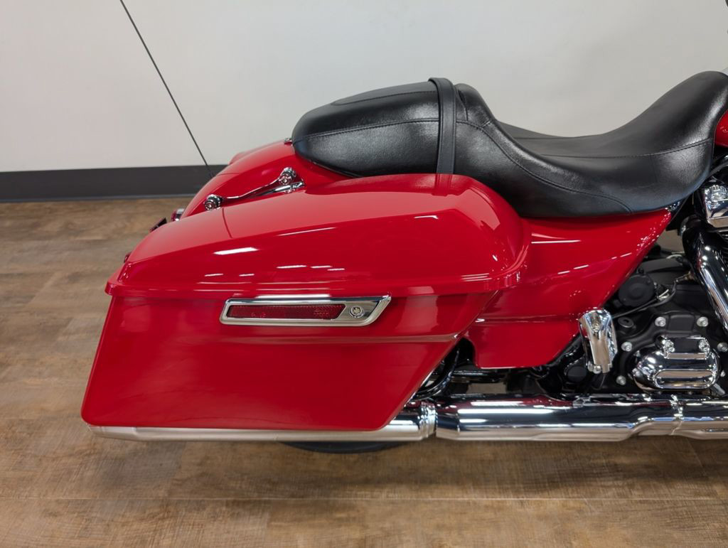 Street Glide®