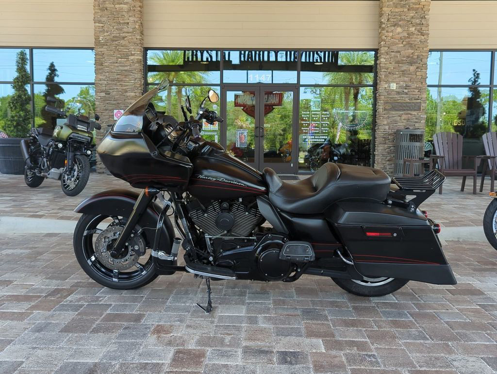 Road Glide® Custom