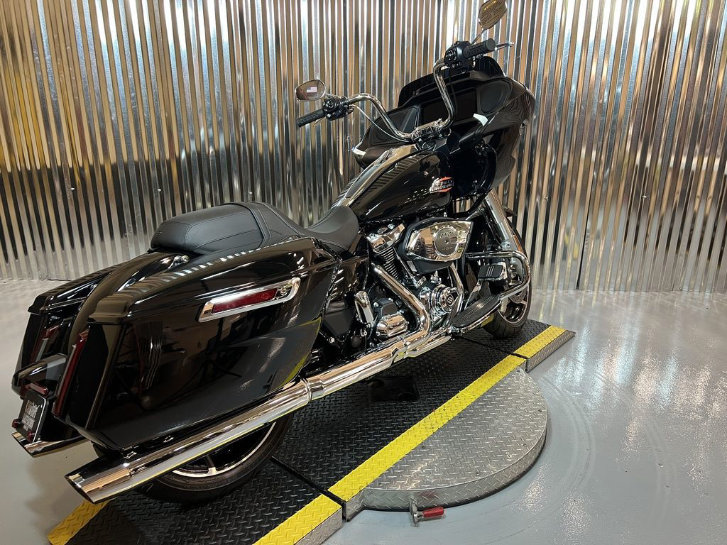 Road Glide®