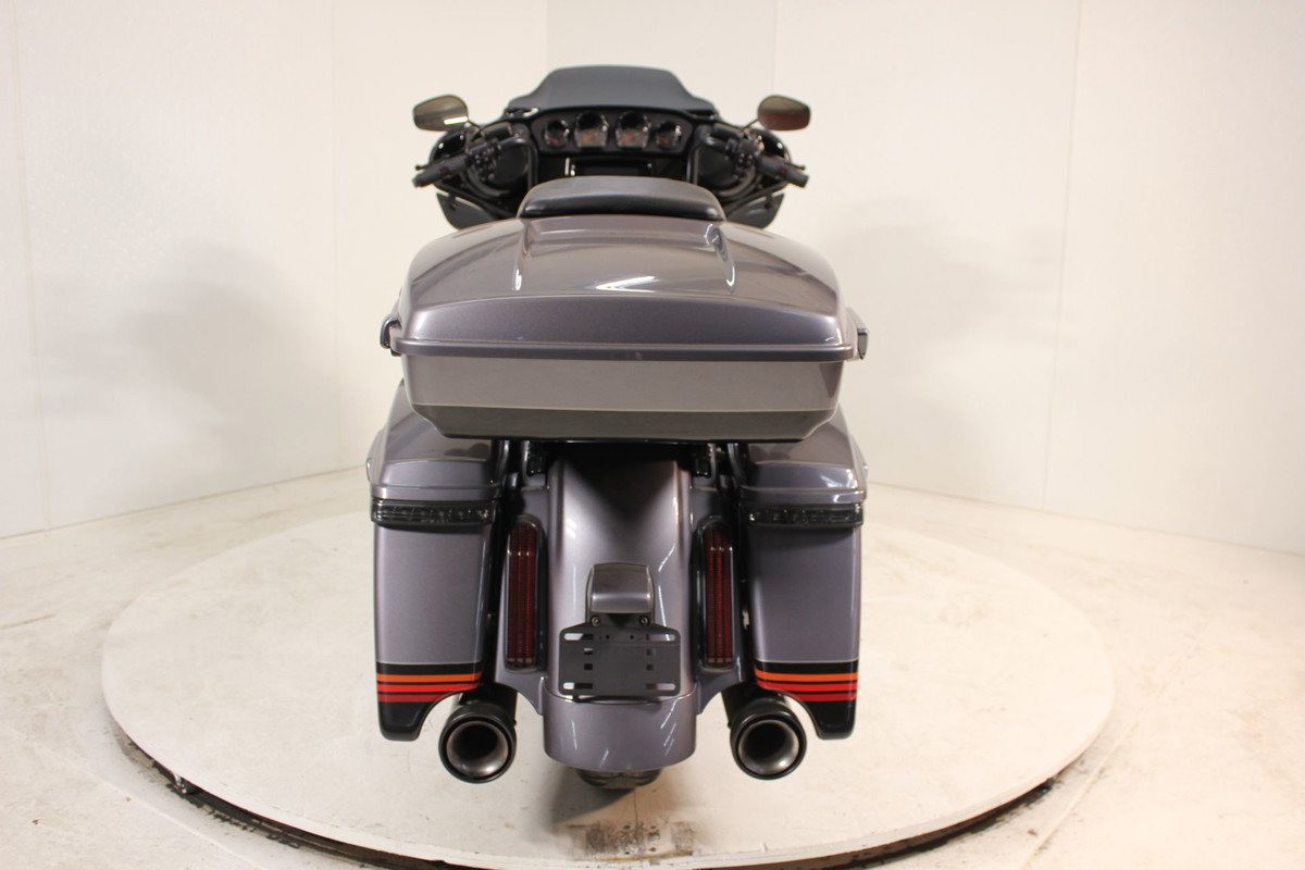 CVO® Street Glide®
