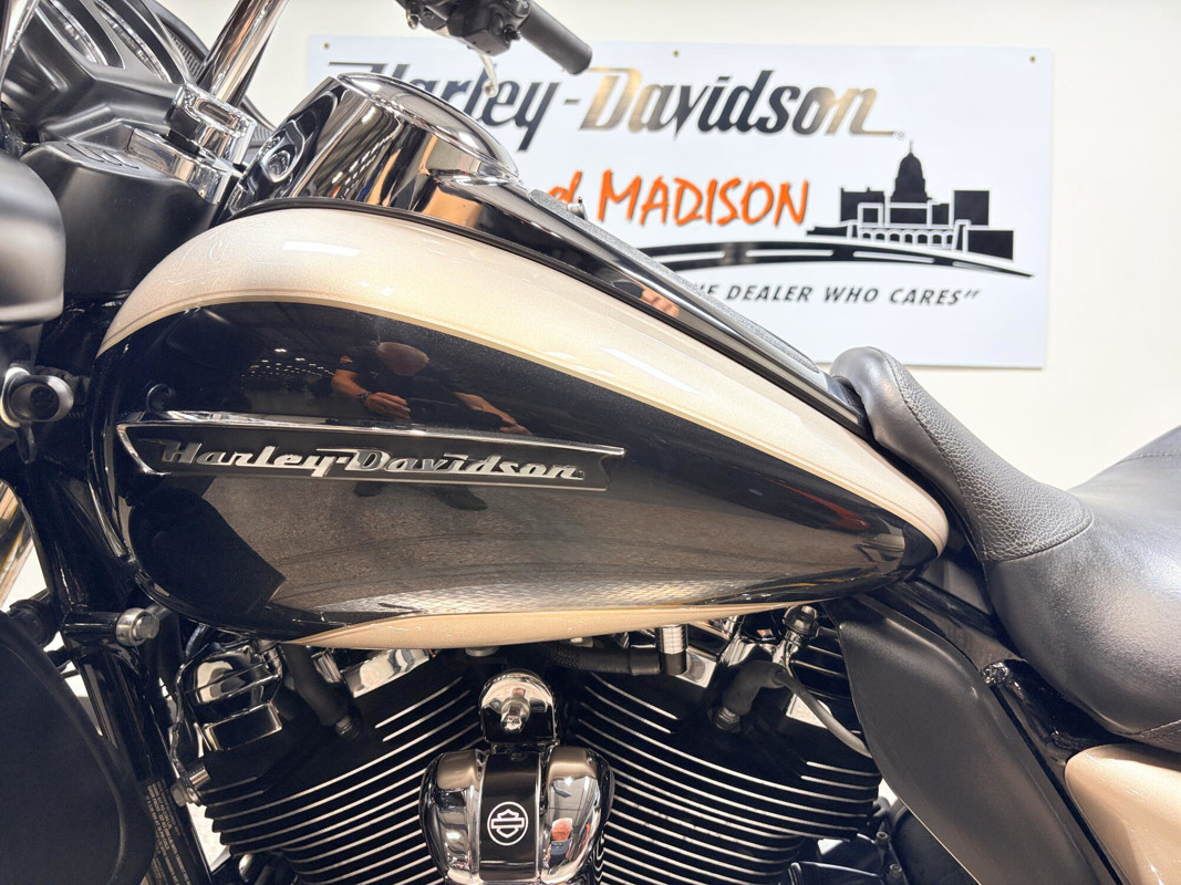 Road Glide® Ultra