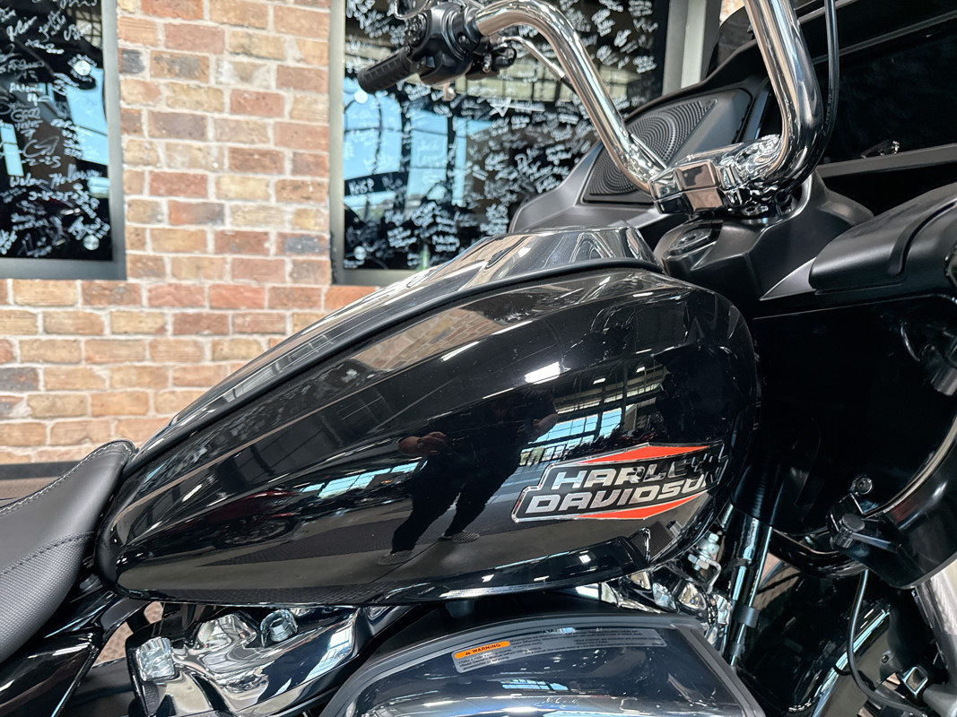 Road Glide®