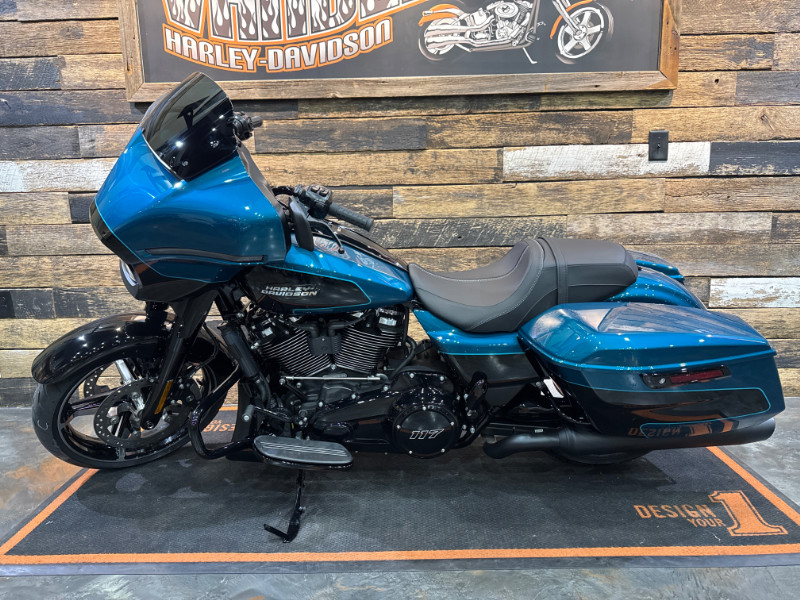 Street Glide®
