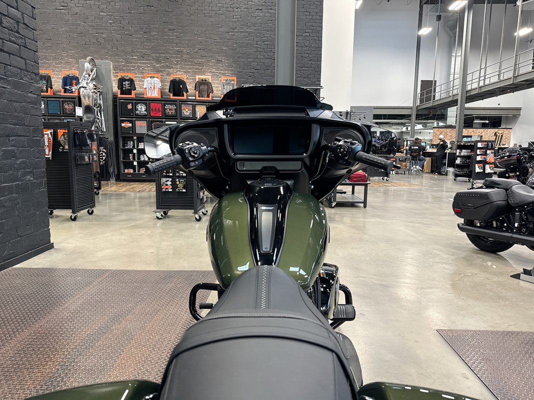 Street Glide®