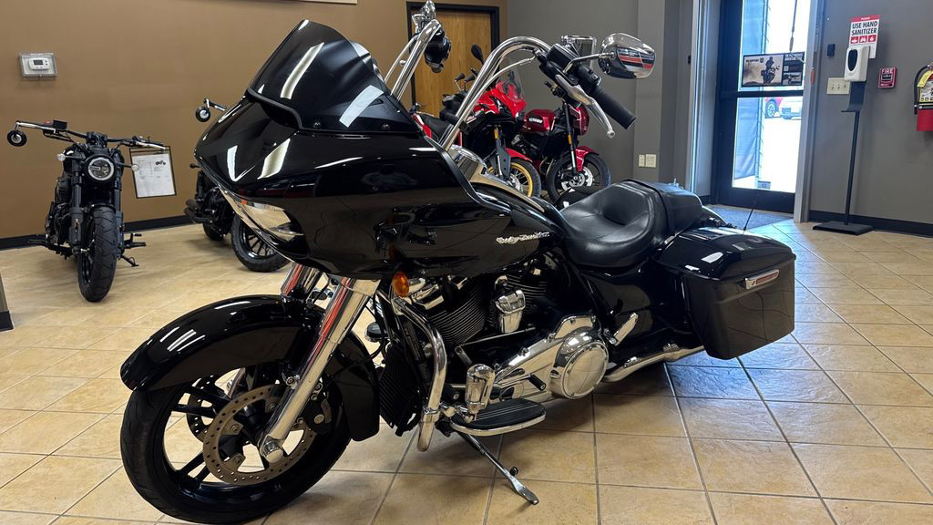 Road Glide®