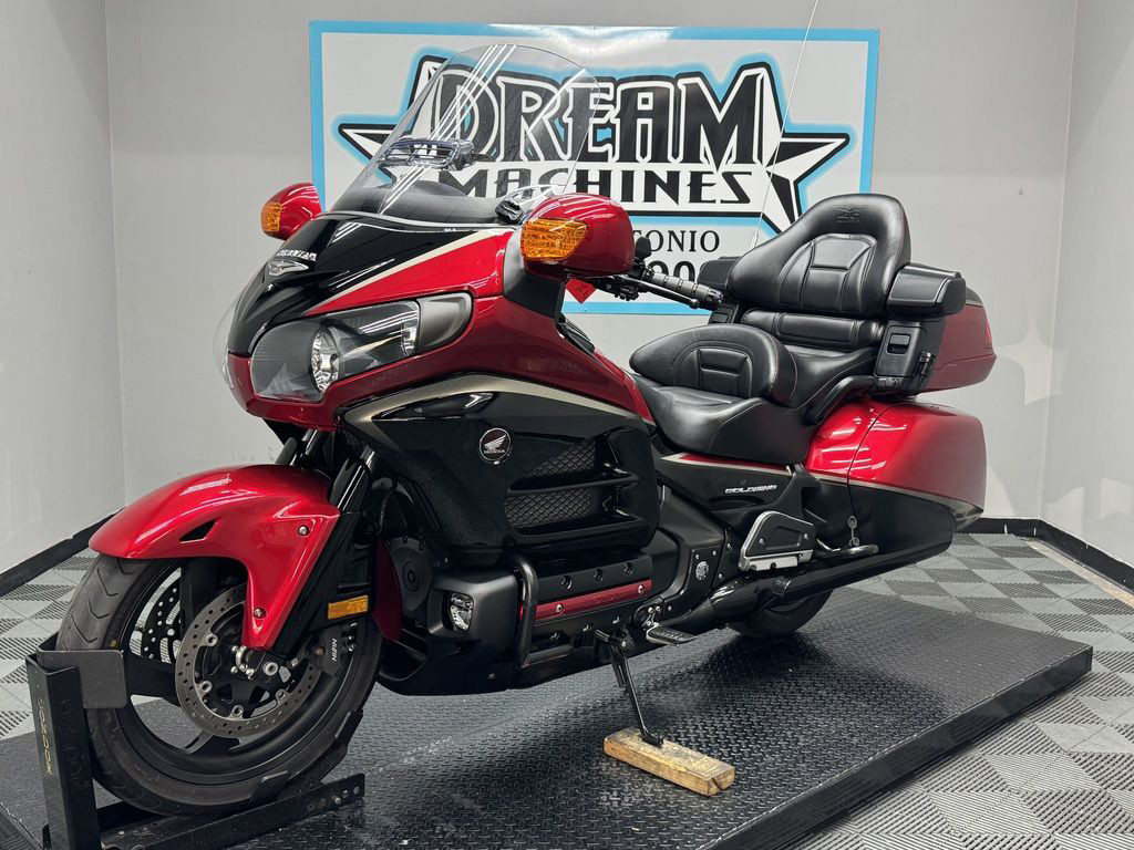 Gold Wing® Audio Comfort