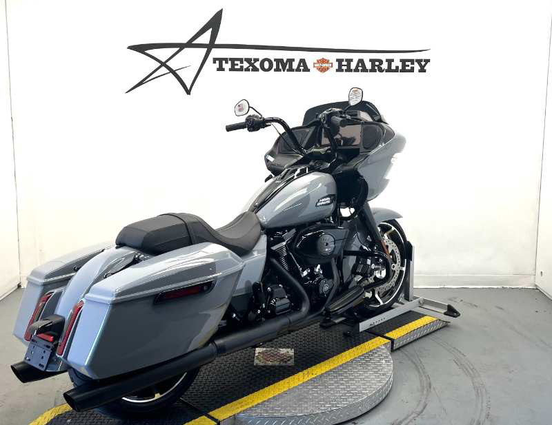 Road Glide®