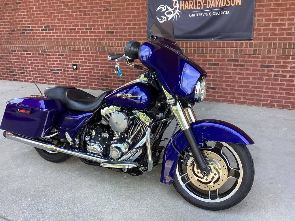 Street Glide®