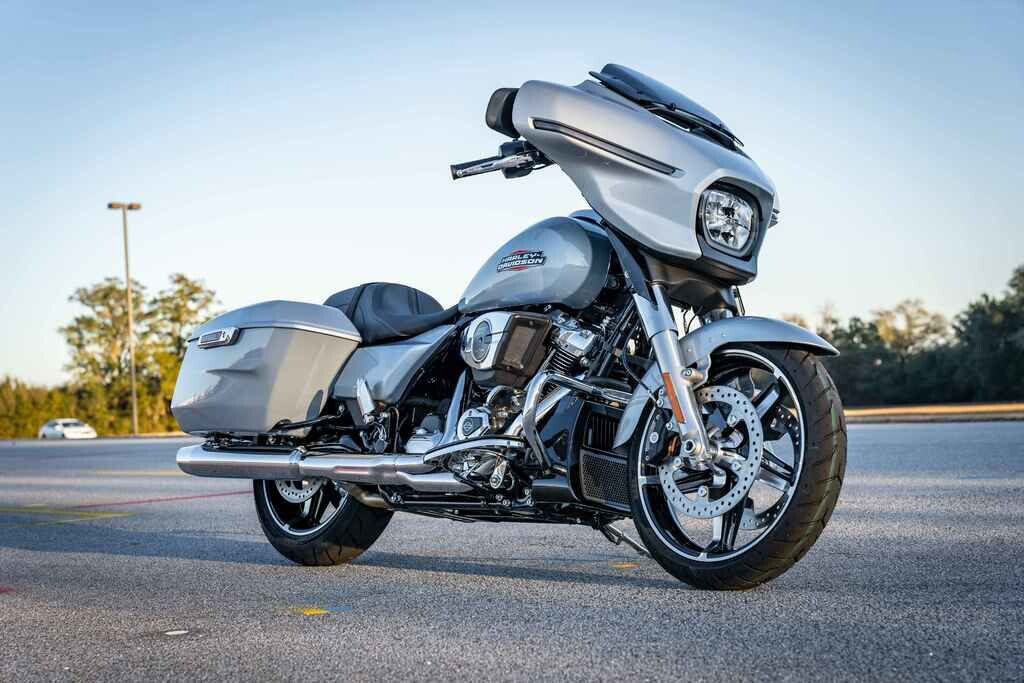 Street Glide®