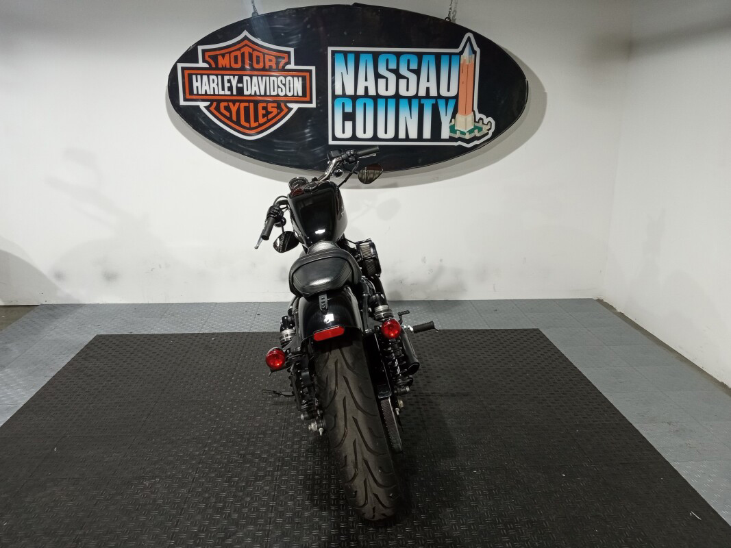 Sportster® Roadster®