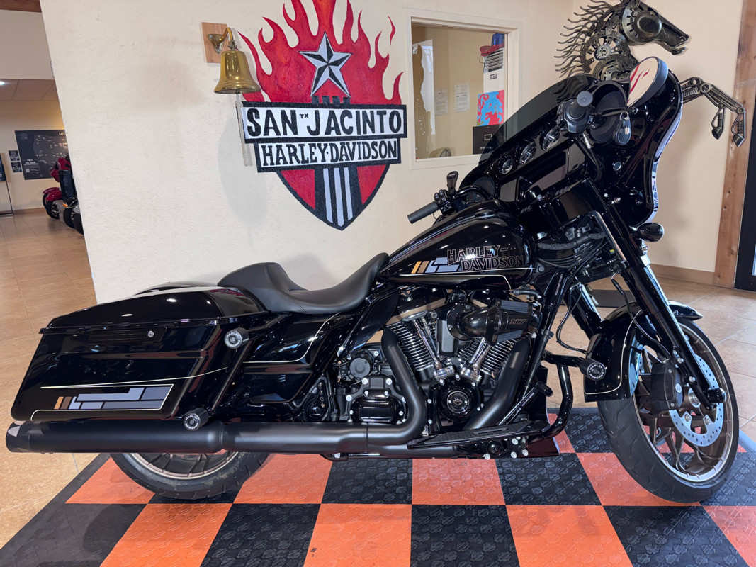 Street Glide® ST