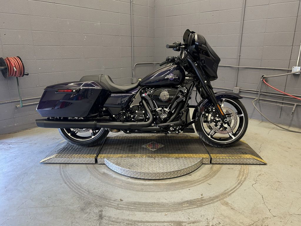 Street Glide®