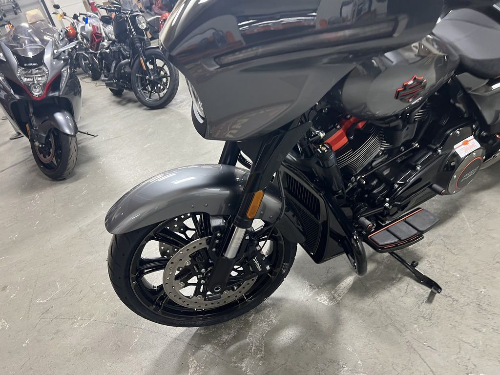 CVO® Street Glide®