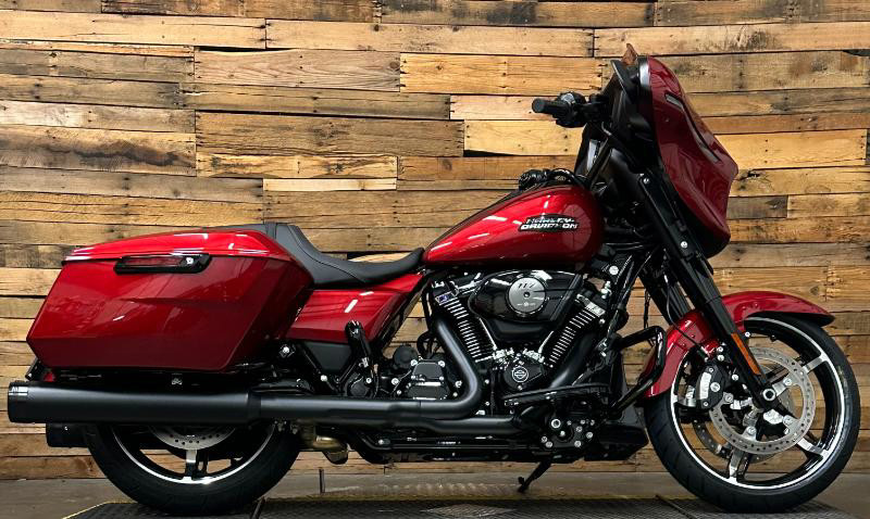 Street Glide®