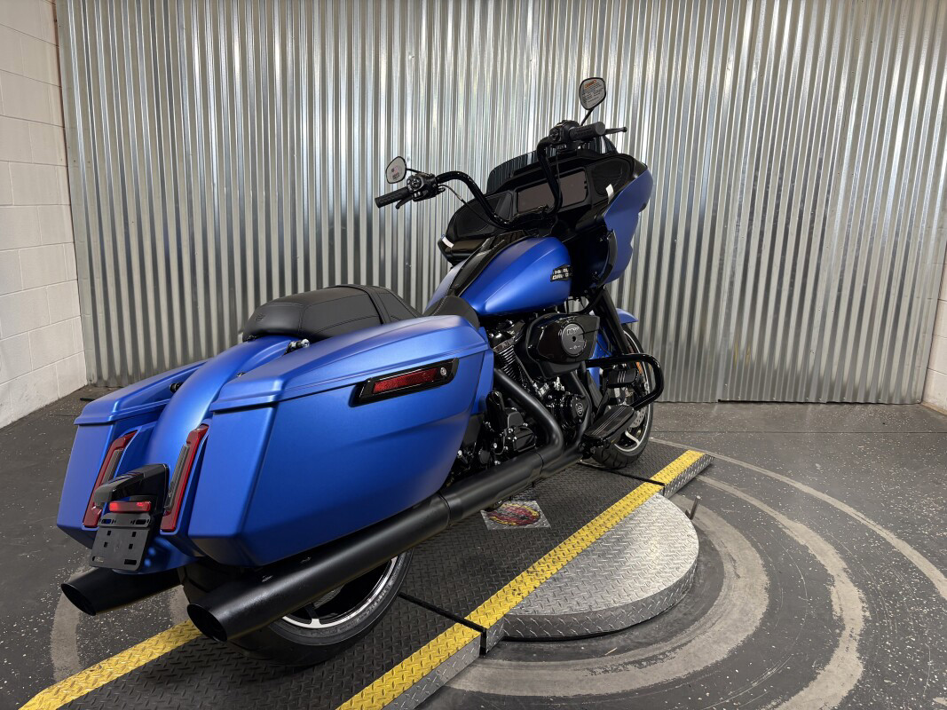 Road Glide®