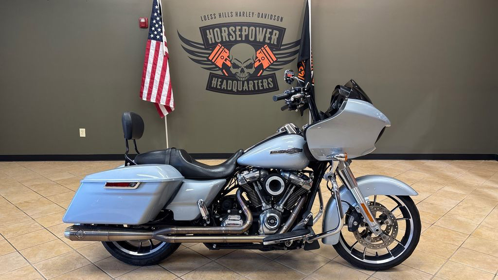 Road Glide®
