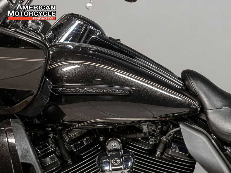 Road Glide® Ultra