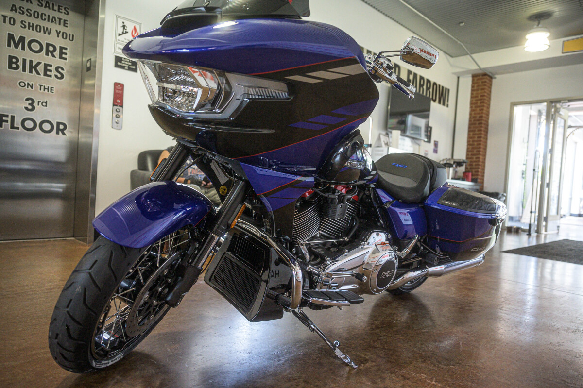 CVO® Road Glide®
