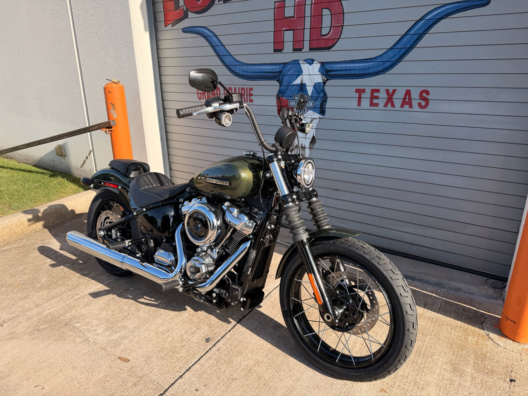 Street Bob®