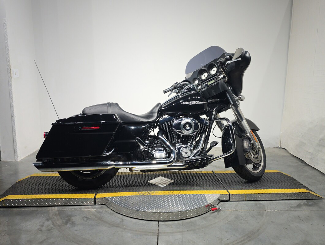 Street Glide®